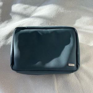 AWAY hanging toiletry bag